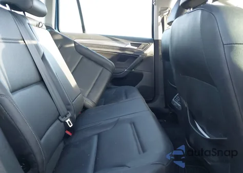 2019 Volkswagen Golf Alltrack z USA, uszkodzony, nr VIN 3VWM17AU6KM516109